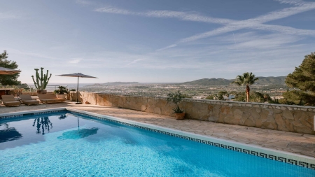 Luxury Villa for Sale in Can Furnet, Ibiza – Spectacular Views and Guest House