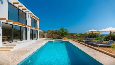 Luxury Villa for Sale in Ibiza with Sea Views – Modern Design in Cap Martinet