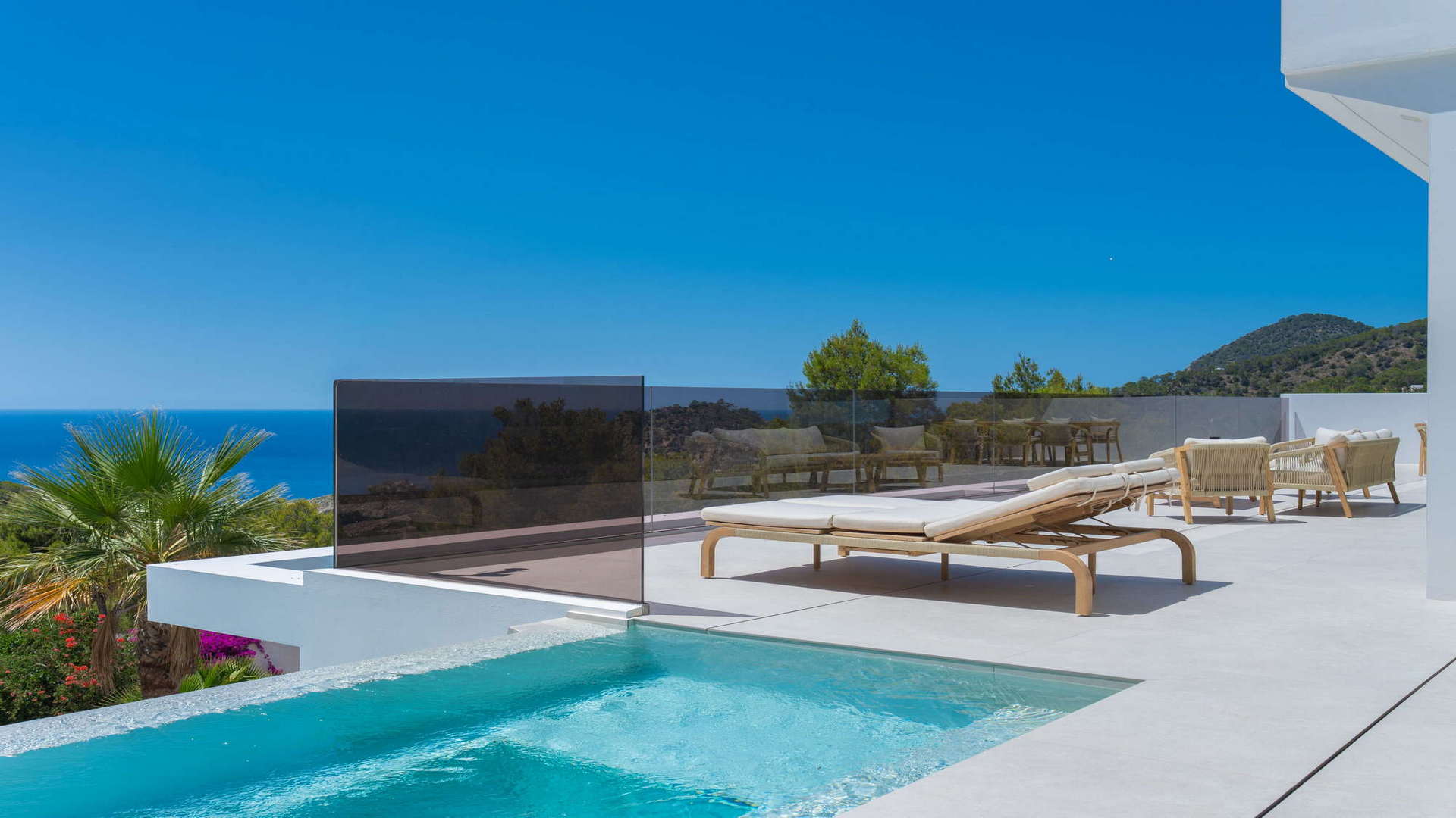 New-build villa in Cala Salada with pool and sea views
