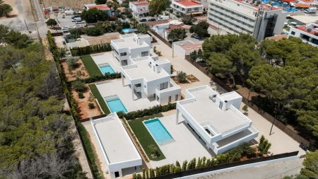 Luxury villa in Cala Martina with 5 bedrooms, 30 meters from the sea